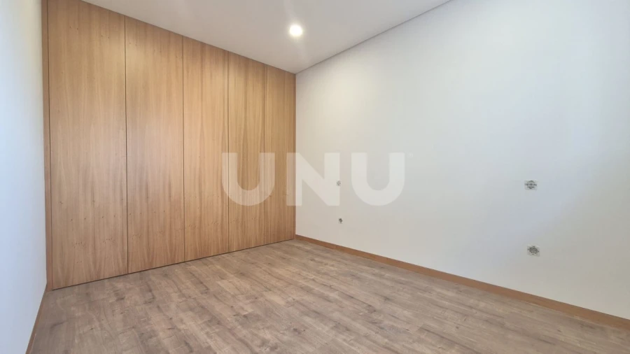 Moradia T3 para Venda em O. Azeméis, Riba-Ul, Ul, Macinhata Seixa, Madail Foto 10