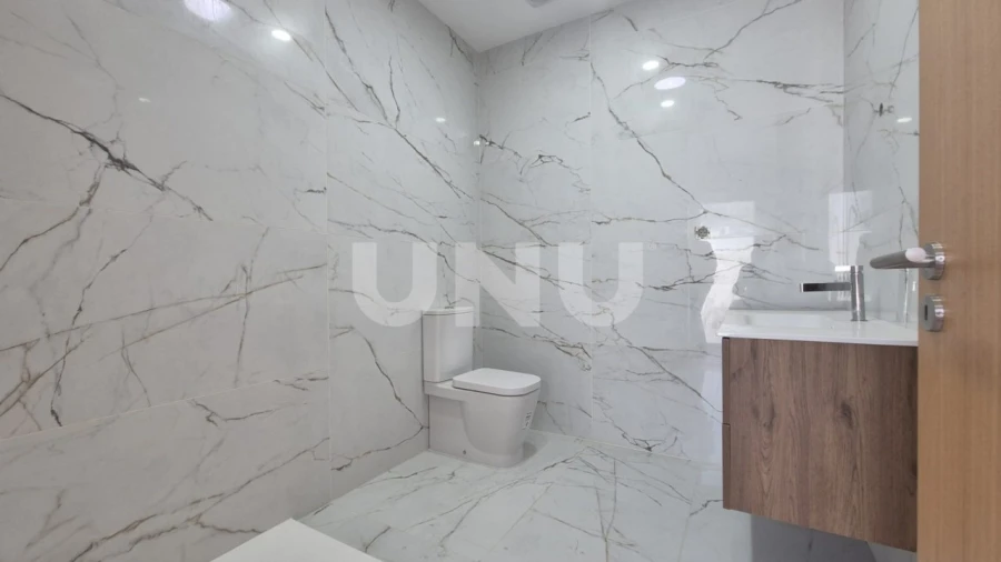 Moradia T3 para Venda em O. Azeméis, Riba-Ul, Ul, Macinhata Seixa, Madail Foto 8