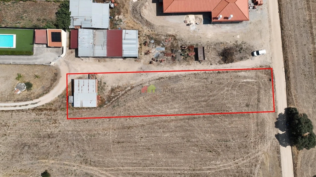 Terreno para Venda em Foros de Vale de Figueira Foto 1