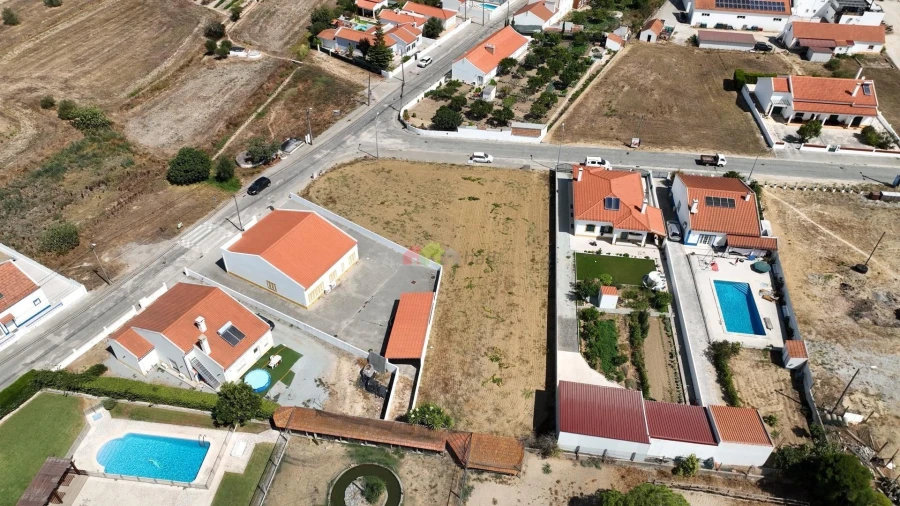 Terreno para Venda em Foros de Vale de Figueira Foto 9