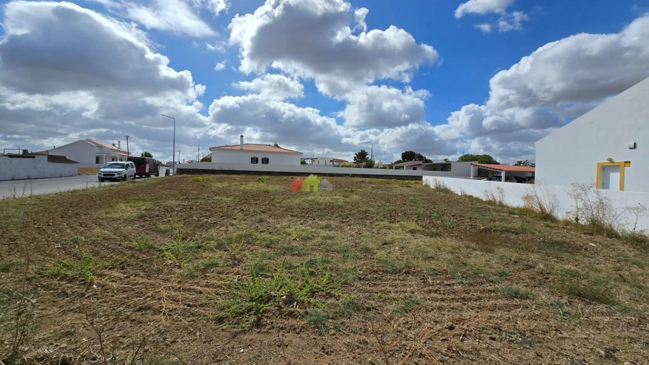 Terreno para Venda em Foros de Vale de Figueira Foto 14