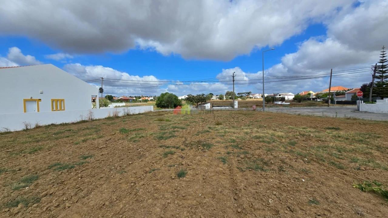 Terreno para Venda em Foros de Vale de Figueira Foto 18