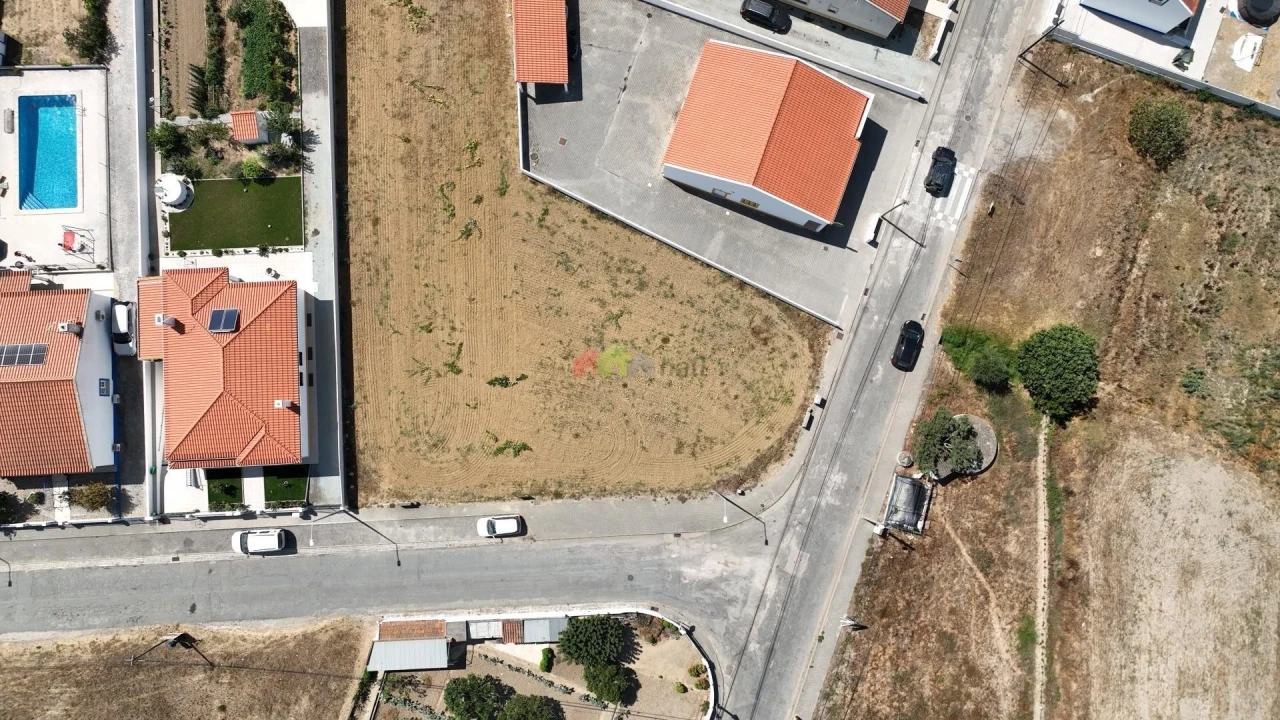 Terreno para Venda em Foros de Vale de Figueira Foto 4