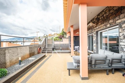 Moradia T3 para Venda em Santo Antonio