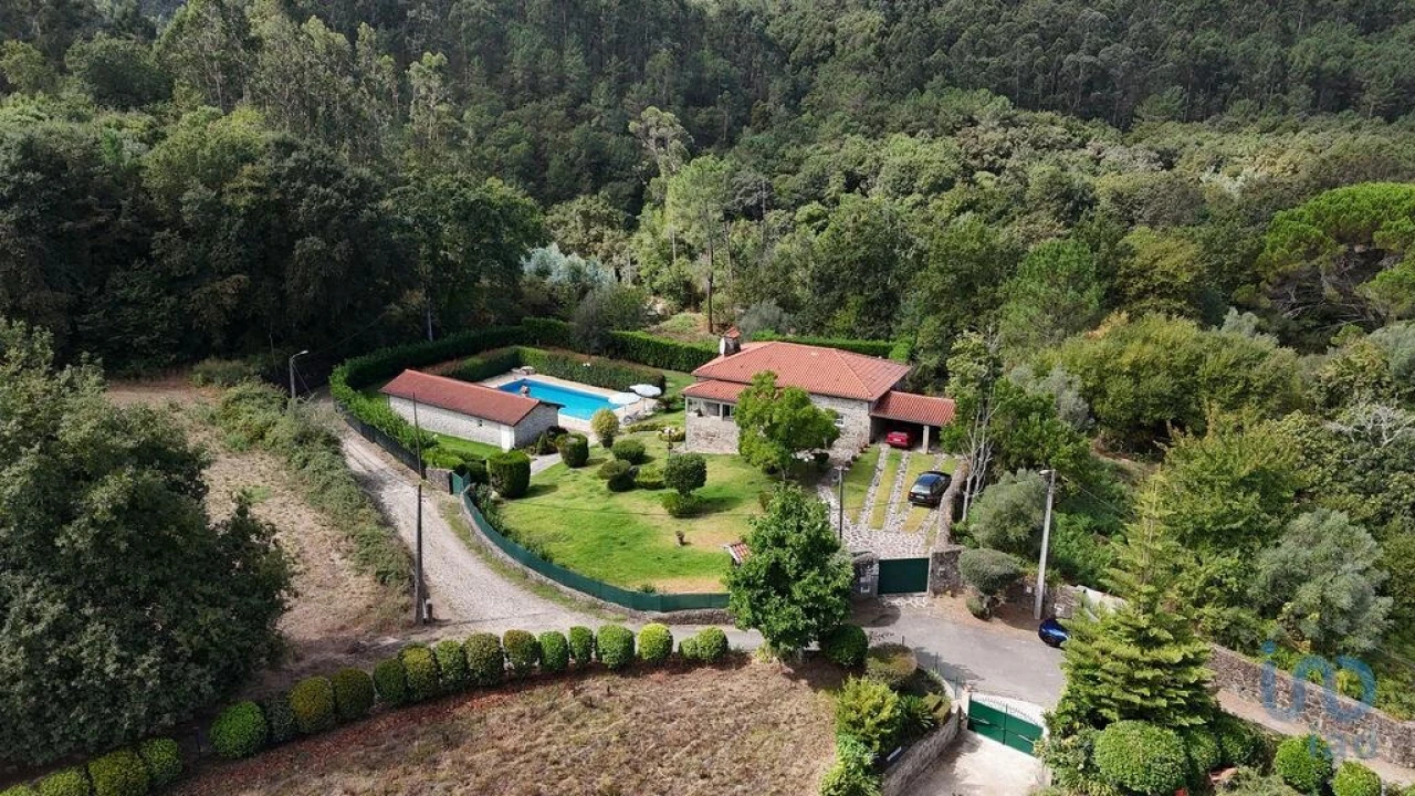 Moradia T3 para Venda em Cornes Foto 2