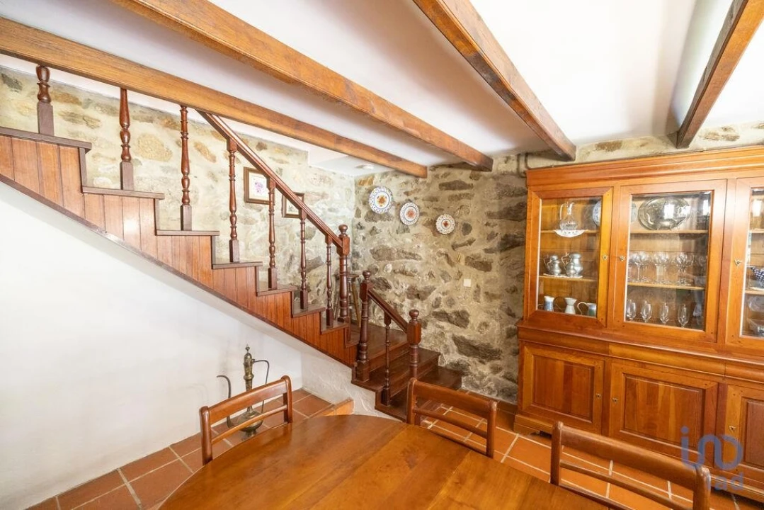 Moradia T3 para Venda em Cornes Foto 13