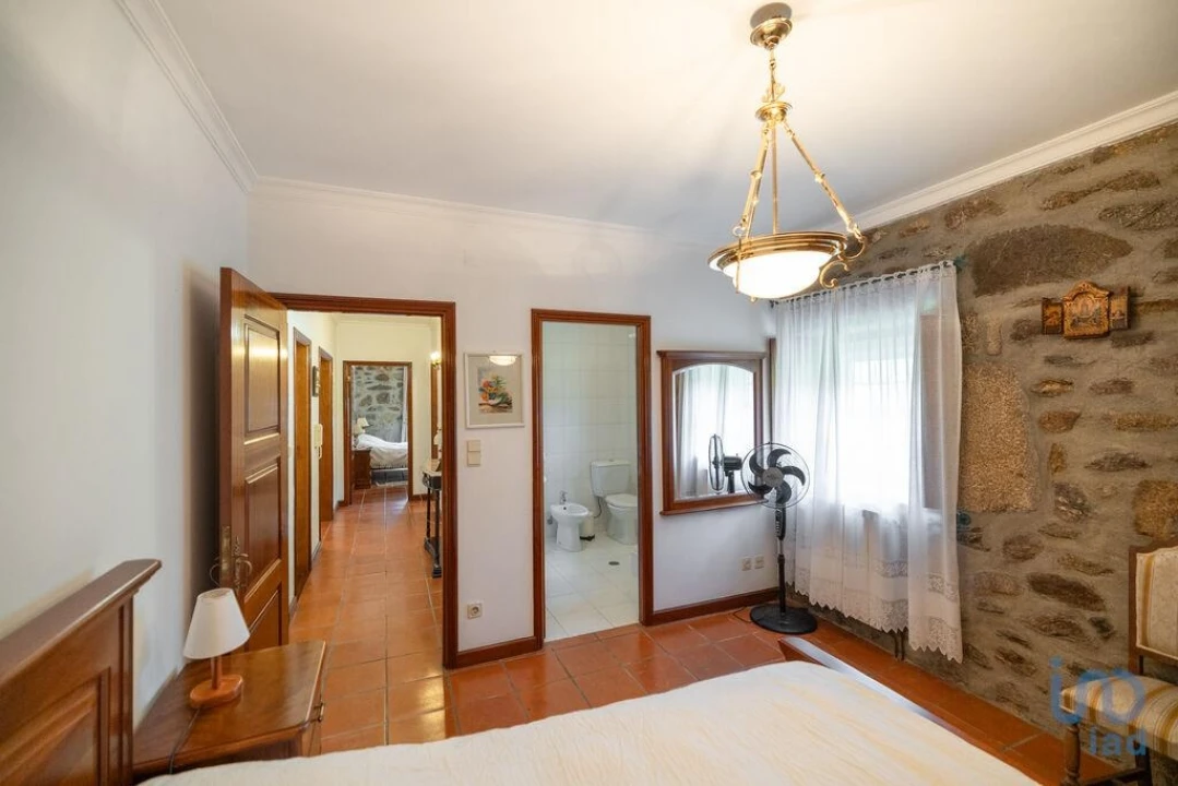 Moradia T3 para Venda em Cornes Foto 5