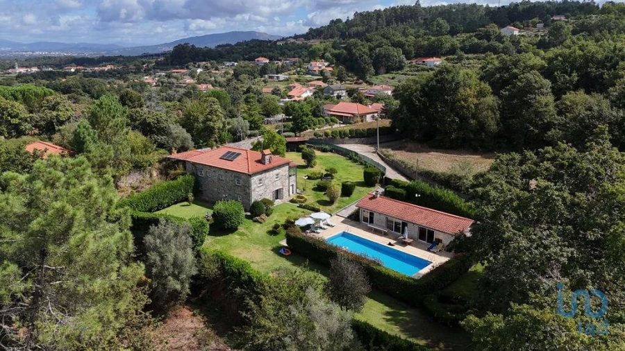 Moradia T3 para Venda em Cornes Foto 3