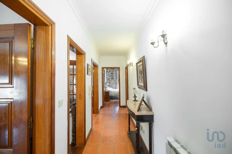 Moradia T3 para Venda em Cornes Foto 7