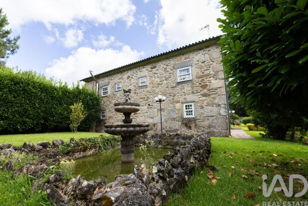 Moradia T3 para Venda em Cornes Foto 23