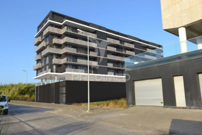 Apartamento T3 para Venda em Requeixo, Nossa Senhora de Fátima e Nariz