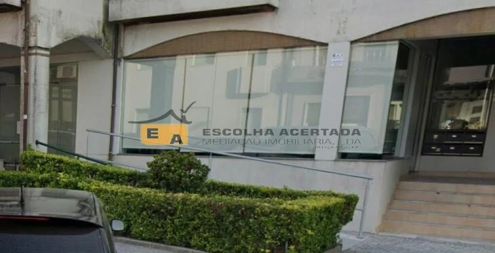 Loja para Venda em Gondomar (São Cosme), Valbom e Jovim