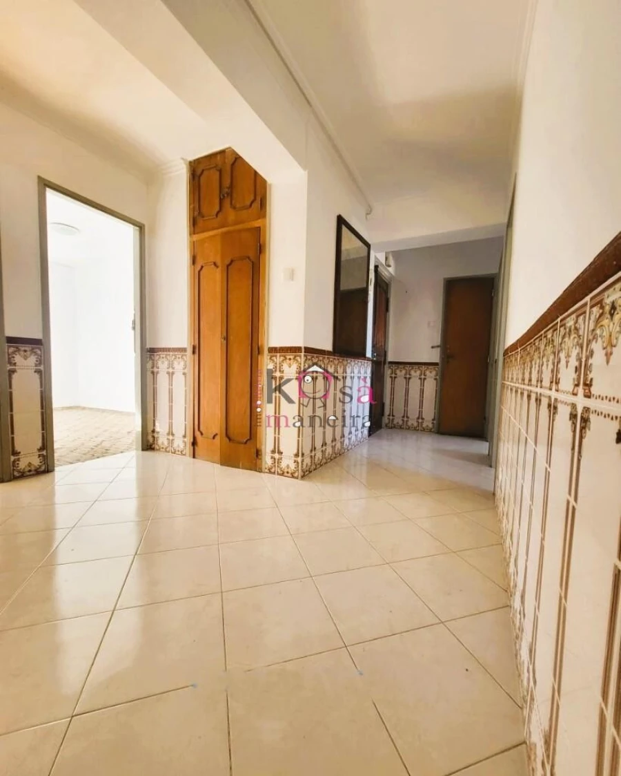 Apartamento T3 para Venda em Massamá e Monte Abraão Foto 3