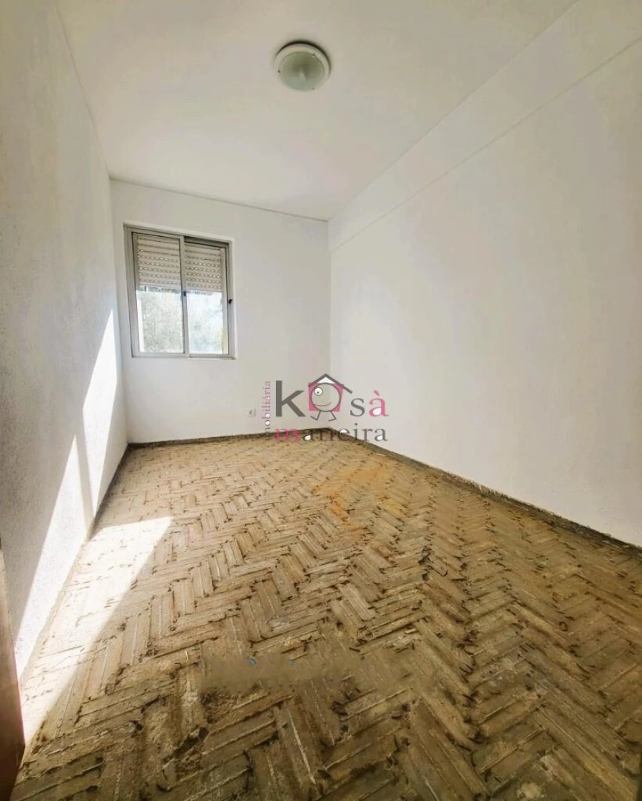 Apartamento T3 para Venda em Massamá e Monte Abraão Foto 7