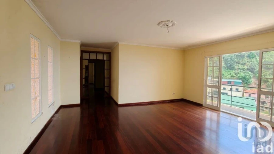 Moradia T3 para Venda em Canhas Foto 13