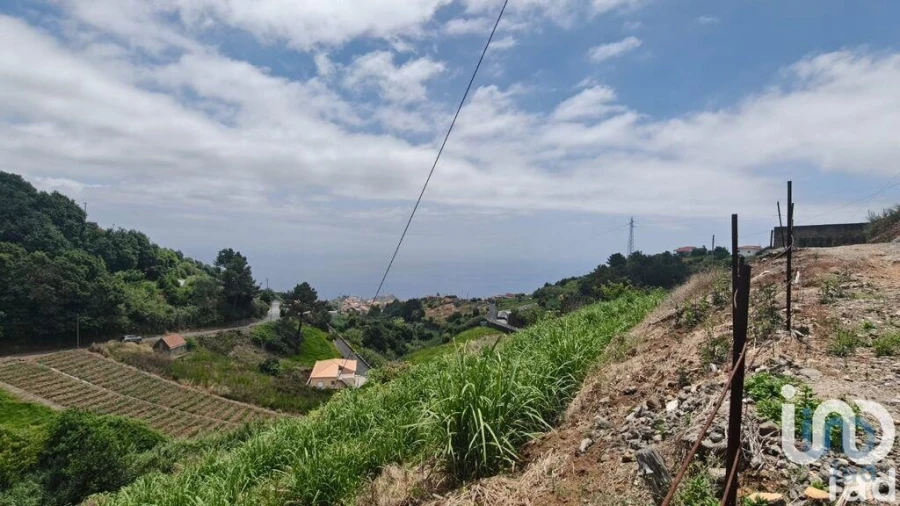 Moradia T3 para Venda em Canhas Foto 1