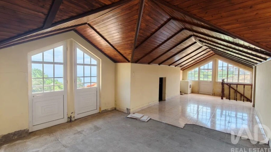 Moradia T3 para Venda em Canhas Foto 24