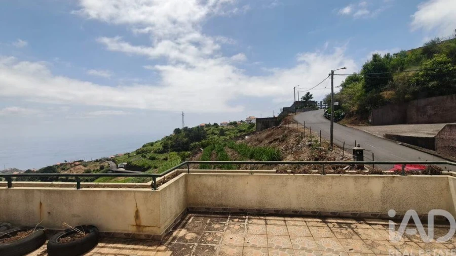 Moradia T3 para Venda em Canhas Foto 27