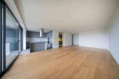 Apartamento T3 para Venda em Ponta Delgada (São Sebastião)
