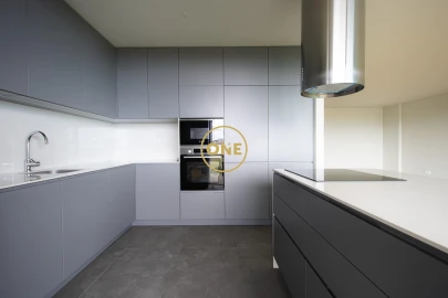 Apartamento T3 para Venda em Ponta Delgada (São Sebastião)