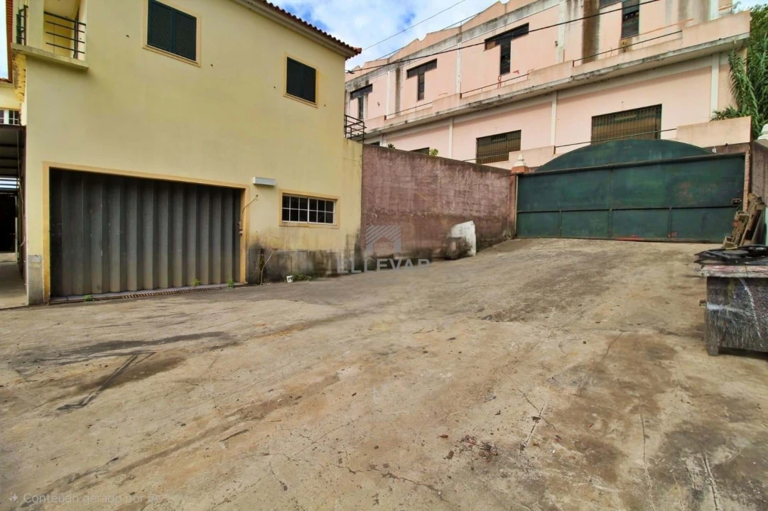 Moradia T3 para Venda em Canhas Foto 7