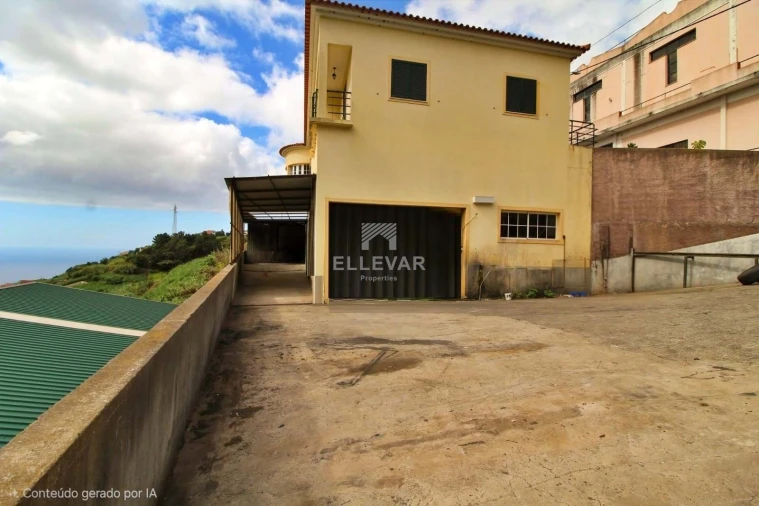 Moradia T3 para Venda em Canhas Foto 6