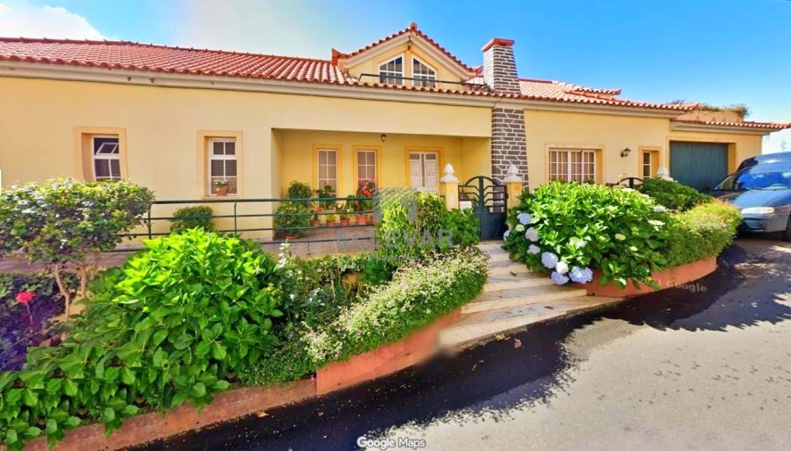 Moradia T3 para Venda em Canhas Foto 2