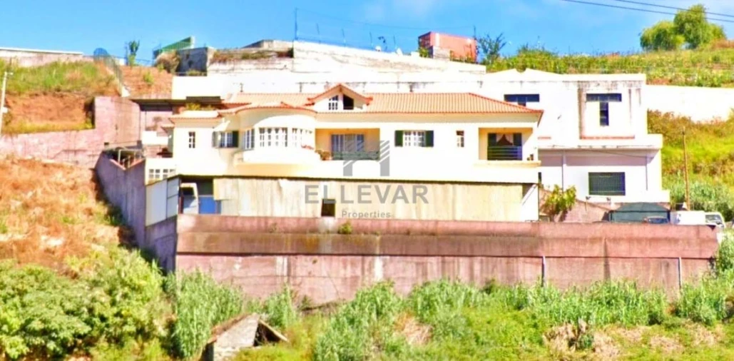 Moradia T3 para Venda em Canhas Foto 4