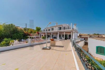 Moradia T4 para Venda em Loule (São Clemente)