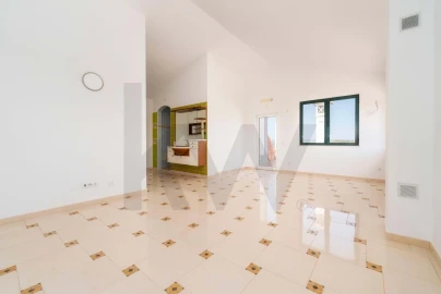 Moradia T4 para Venda em Loule (São Clemente)