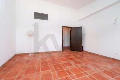 Moradia T4 para Venda em Loule (São Clemente)