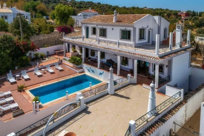 Moradia T4 para Venda em Loule (São Clemente)