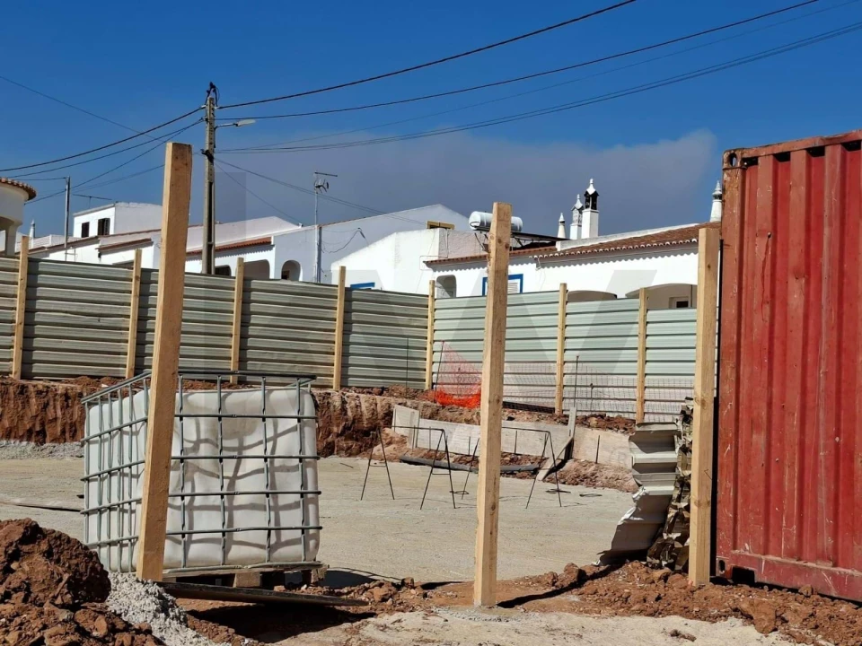 Moradia T3 para Venda em Budens Foto 11