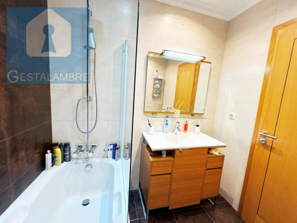 Moradia T3 para Venda em Albufeira e Olhos de Água Foto 12