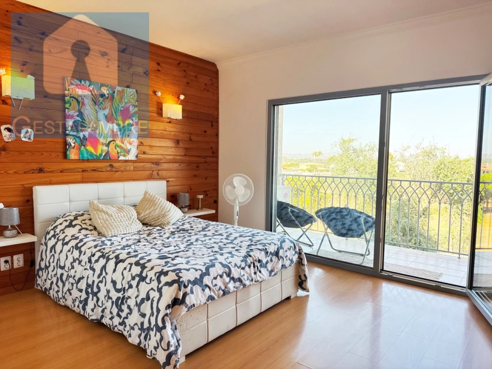 Moradia T3 para Venda em Albufeira e Olhos de Água Foto 6