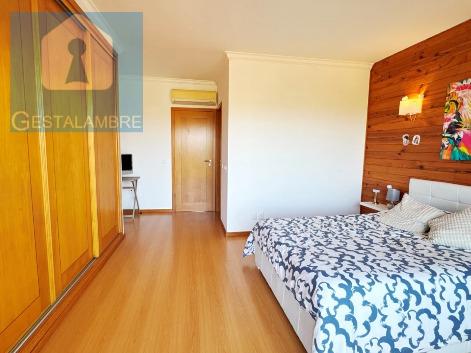 Moradia T3 para Venda em Albufeira e Olhos de Água Foto 7