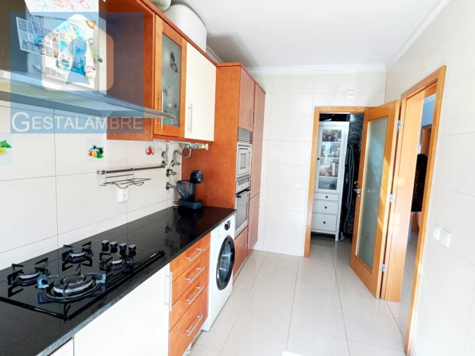 Moradia T3 para Venda em Albufeira e Olhos de Água Foto 34