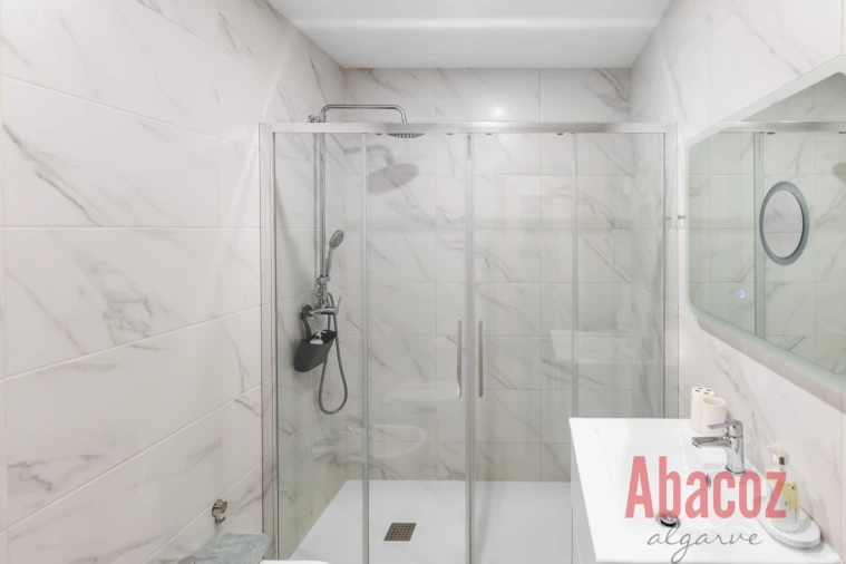 Apartamento T1 para Venda em Lagos (São Sebastião e Santa Maria) Foto 12