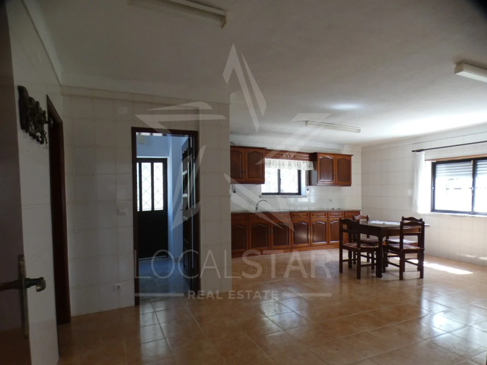 Moradia T2 para Venda em Carvalhal Foto 3