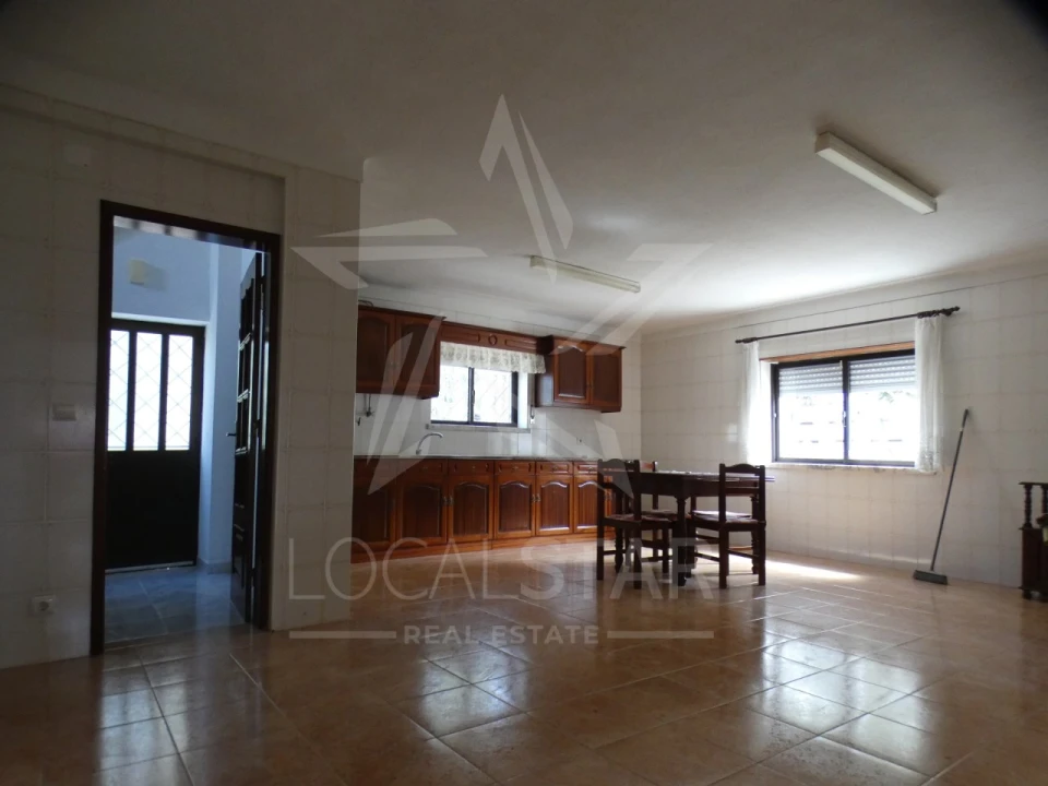 Moradia T2 para Venda em Carvalhal Foto 5