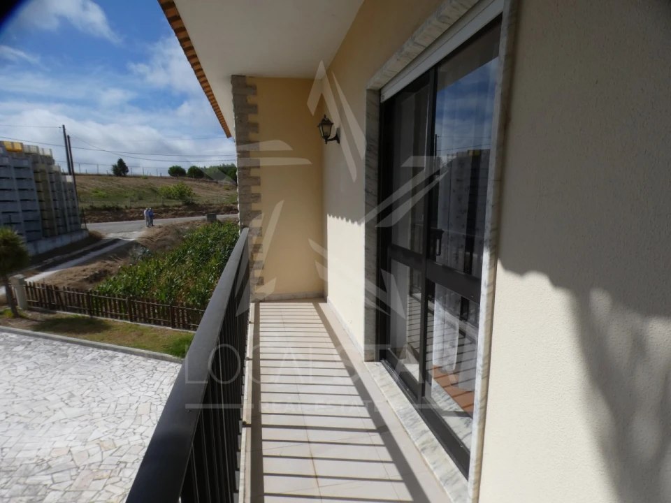 Moradia T2 para Venda em Carvalhal Foto 21