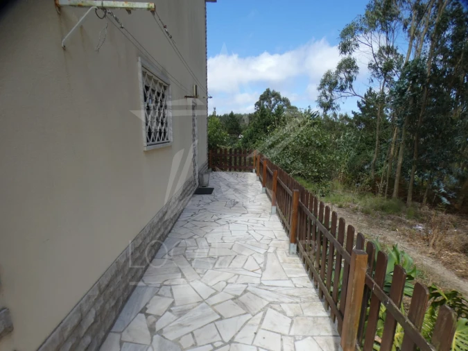 Moradia T2 para Venda em Carvalhal Foto 32