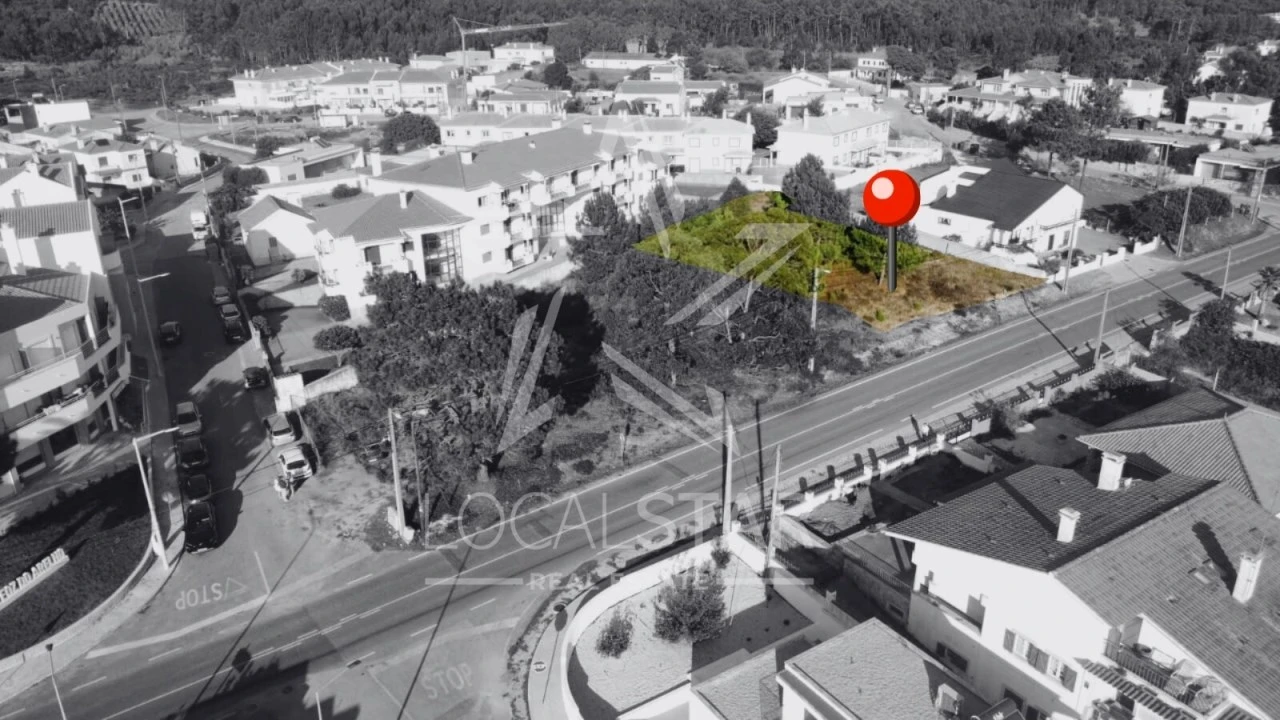 Terreno para Venda em Foz do Arelho Foto 1