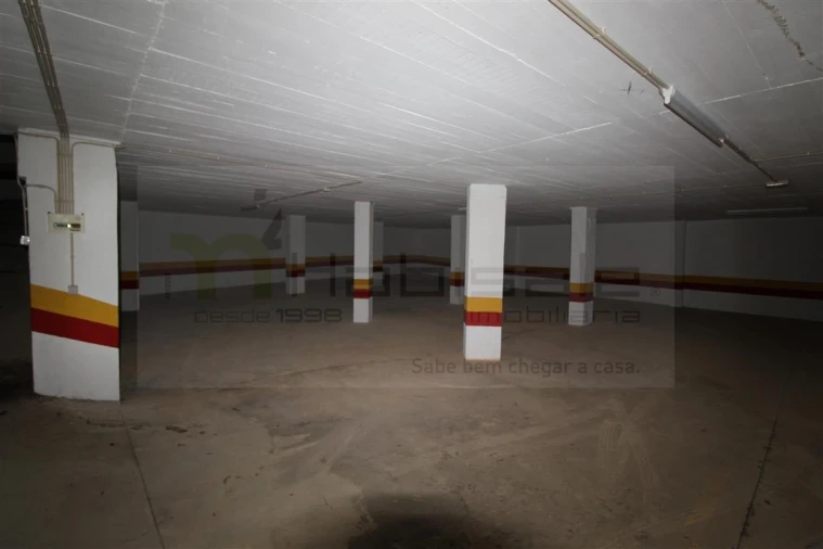 Garagem para Venda em Agualva e Mira-Sintra Foto 5