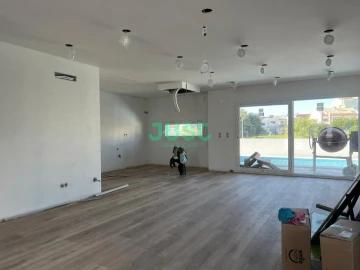Moradia T4 para Venda em Charneca de Caparica e Sobreda