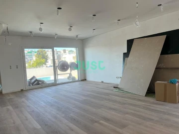 Moradia T4 para Venda em Charneca de Caparica e Sobreda
