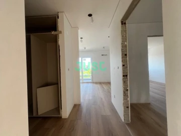 Moradia T4 para Venda em Charneca de Caparica e Sobreda