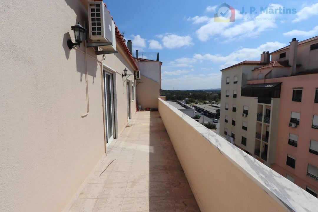 Apartamento T3 para Venda em Quinta do Conde Foto 1