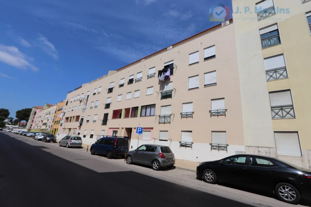 Apartamento T3 para Venda em Quinta do Conde Foto 23