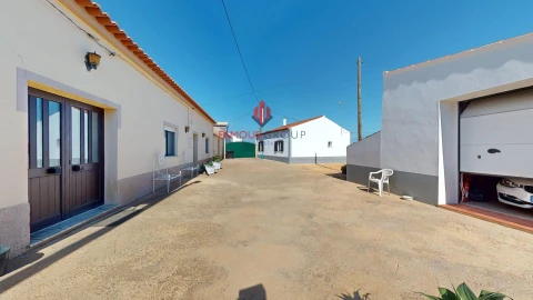 Moradia T6 para Venda em Estômbar e Parchal
